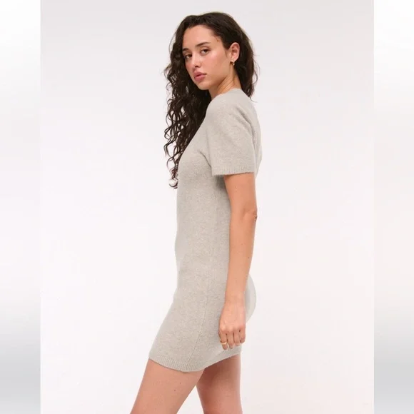 Abercrombie Madeline Mini Sweater Dress - Picture 4 of 6